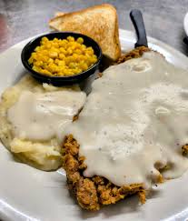 Vernon’s signature dishes Chicken Fried Steak
Buffalo Wings
Cobb Salad